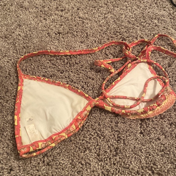 Pink sequin bikini top size medium Victoria’s Secret - Picture 3 of 3